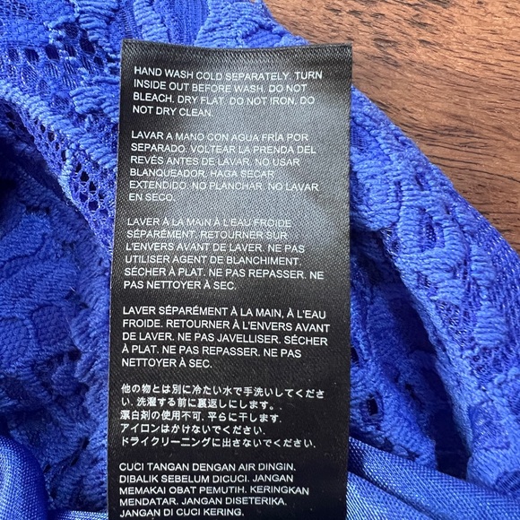 EUC bebe open back stretch lace/body con dress, small - Picture 5 of 8